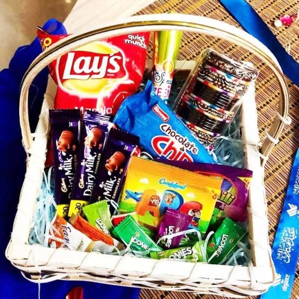 eid gift basket for kids online gift delivery in Pakistan