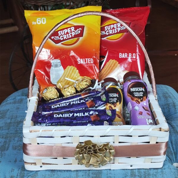 crispy basket online gift basket delivery to pakistan