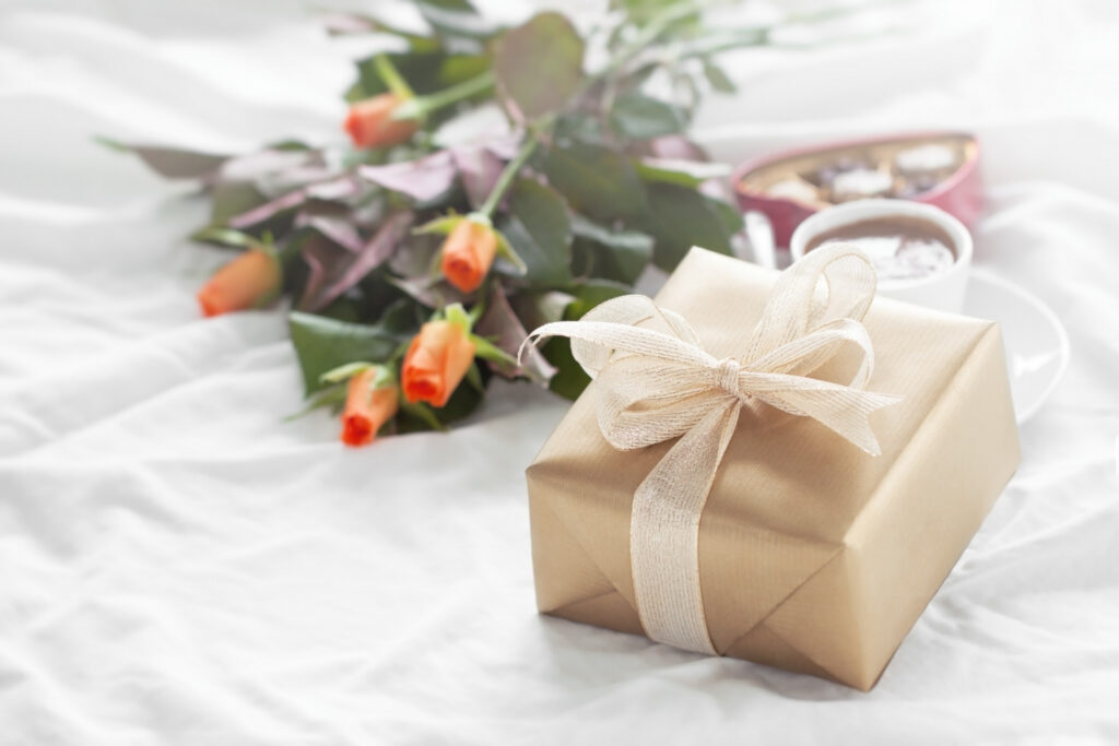 Anniversary gifts online delivery