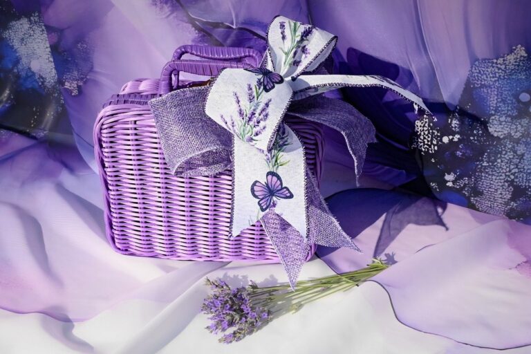 Most-Loved Gifts to Send Gifts to Pakistan from Canada